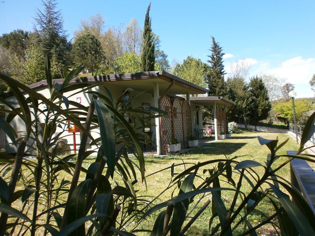 Troghi Camping Village Il Poggetto מראה חיצוני תמונה