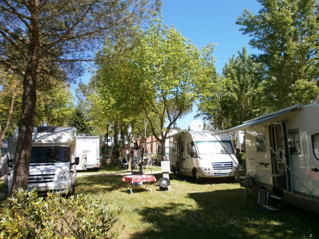 Troghi Camping Village Il Poggetto מראה חיצוני תמונה